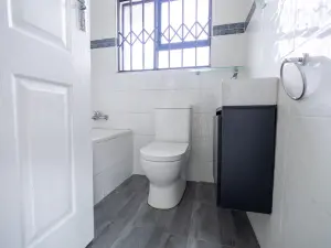 4 Bedroom House to Rent in Mount Pleasant Heights