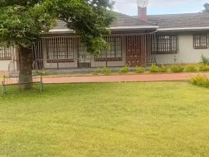 7 Bedroom House to Rent in Greendale