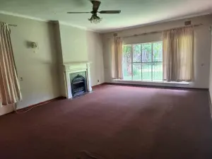 4 Bedroom House to Rent in Greendale