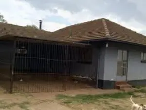 2 Bedroom House to Rent in Mabelreign