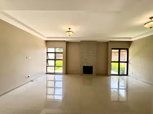 Townhouse/Cluster to Rent in Sentosa