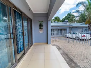 Townhouse/Cluster to Rent in Parktown