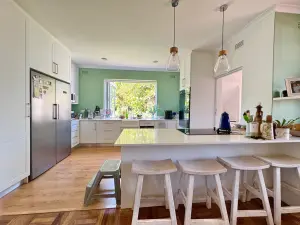 4 Bedroom House to Rent in Alexandra Park