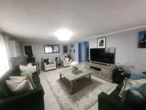 4 Bedroom House to Rent in Msasa Park