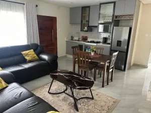 2 Bedroom Cottage/Garden Flat to Rent in Northwood