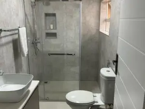 2 Bedroom Cottage/Garden Flat to Rent in Northwood