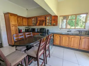 4 Bedroom House to Rent in Mount Pleasant