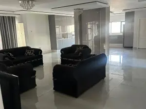 House to Rent in Pomona