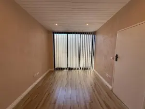 Office to Rent in Greystone Park