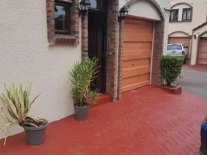 Flat/Apartment to Rent in Newlands