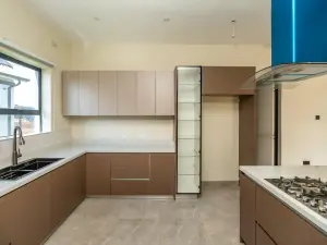 Townhouse/Cluster to Rent in Fairview