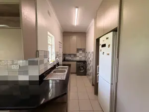 3 Bedroom House to Rent in Alexandra Park