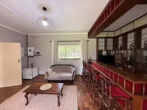 3 Bedroom House to Rent in Alexandra Park