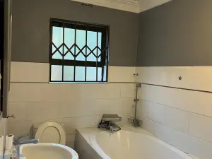 4 Bedroom House to Rent in Shawasha Hills