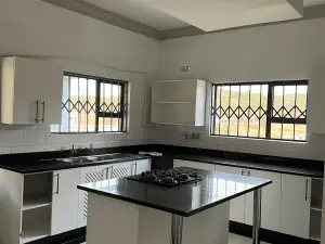 4 Bedroom House to Rent in Shawasha Hills