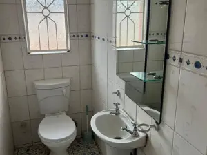 2 Bedroom Cottage/Garden Flat to Rent in Marlborough