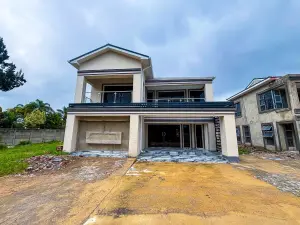 Townhouse/Cluster for Sale