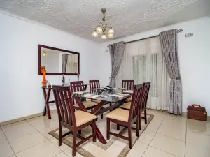 2 Bedroom House to Rent in Mount Pleasant