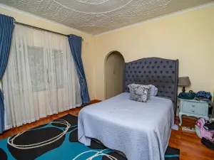 2 Bedroom House to Rent in Mount Pleasant