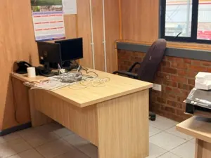 Office to Rent in Hatcliffe