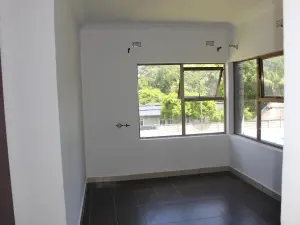 Flat/Apartment to Rent in Newlands