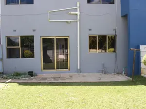 Flat/Apartment to Rent in Newlands