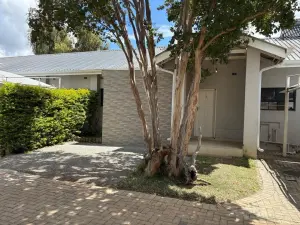 Townhouse/Cluster to Rent in Newlands