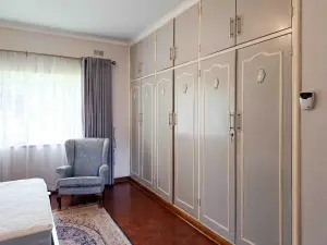 3 Bedroom House to Rent in Alexandra Park