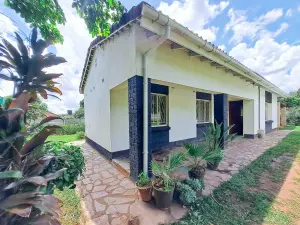 2 Bedroom Cottage/Garden Flat to Rent in Mount Pleasant