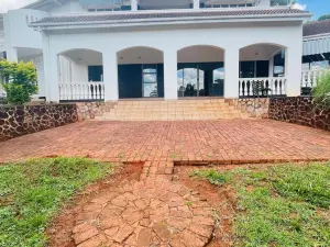 7 Bedroom House to Rent in Glen Lorne