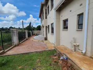 7 Bedroom House to Rent in Pomona