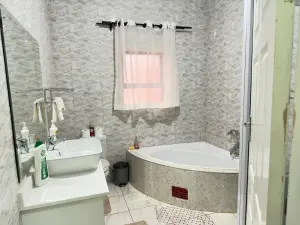 Townhouse/Cluster to Rent in Hogerty Hill