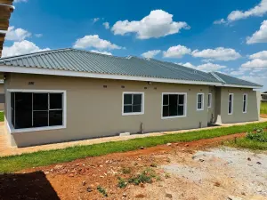 Townhouse/Cluster to Rent in Pomona