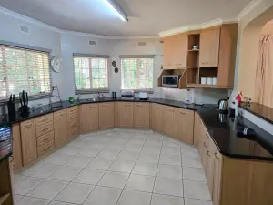 Townhouse/Cluster to Rent in Borrowdale Brooke