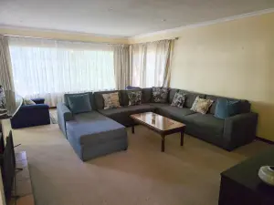 Townhouse/Cluster to Rent in Borrowdale Brooke