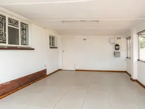 Other Commercial to Rent in Belvedere