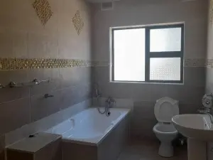 4 Bedroom House to Rent in Gletwin Park