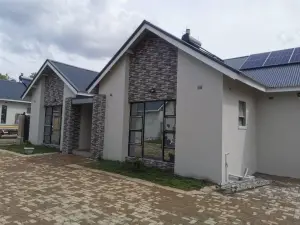 Townhouse/Cluster to Rent in Borrowdale West
