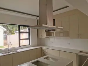 Townhouse/Cluster to Rent in Borrowdale West