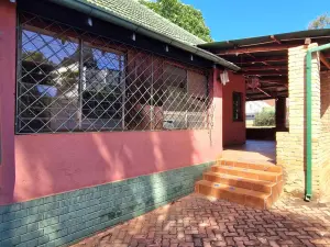 4 Bedroom House to Rent in Avondale