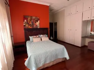 5 Bedroom House to Rent in Helensvale