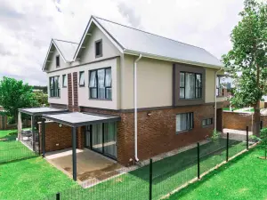 Townhouse/Cluster to Rent in Greendale