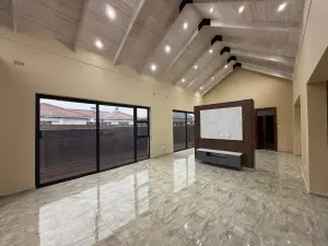 4 Bedroom House to Rent in Arlington