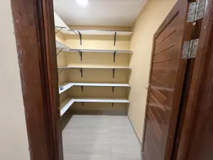 4 Bedroom House to Rent in Arlington