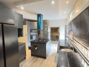 4 Bedroom House to Rent in Marimba Park