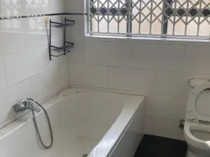 4 Bedroom House to Rent in Cold Comfort