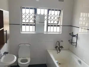 4 Bedroom House to Rent in Cold Comfort