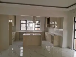 Townhouse/Cluster to Rent in Borrowdale West