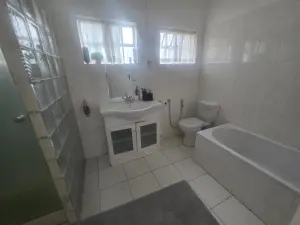 4 Bedroom House to Rent in Mount Pleasant