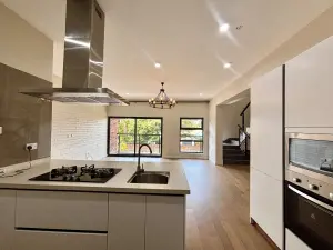 Townhouse/Cluster to Rent in Avondale